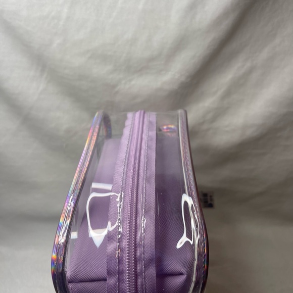 Imoshionusa iridescent purple clear travel case with 3 separate make up bags - Picture 3 of 6